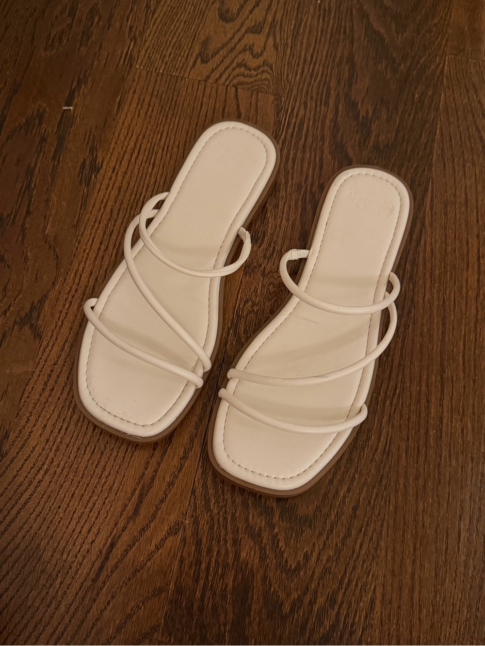 Abercrombie and Fitch white sandals